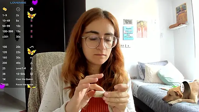 Snapshot of linda_giggle chatting on December 3, 2024, 1:21 pm linda giggle online show from December 3, 2024, 1:21 pm