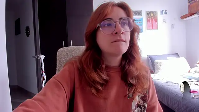 Snapshot of linda_giggle chatting on December 10, 2024, 3:55 pm linda giggle online show from December 10, 2024, 3:55 pm