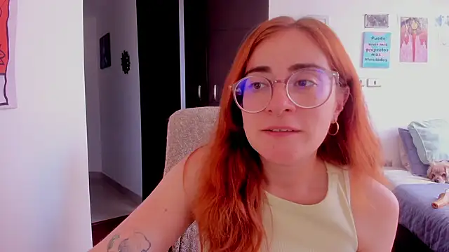 Snapshot of linda_giggle chatting on December 23, 2024, 8:03 pm linda giggle online show from December 23, 2024, 8:03 pm