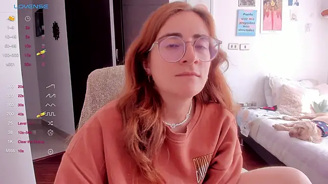 Snapshot of linda_giggle chatting on January 8, 2025, 4:44 pm linda giggle online show from January 8, 2025, 4:44 pm