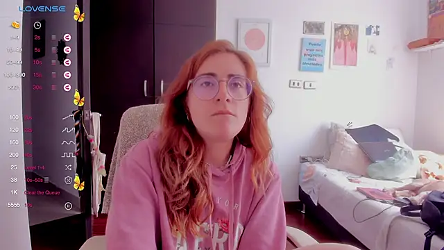 Snapshot of linda_giggle chatting on January 10, 2025, 5:13 pm linda giggle online show from January 10, 2025, 5:13 pm