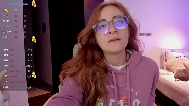 Snapshot of linda_giggle chatting on February 3, 2025, 12:47 am linda giggle online show from February 3, 2025, 12:47 am