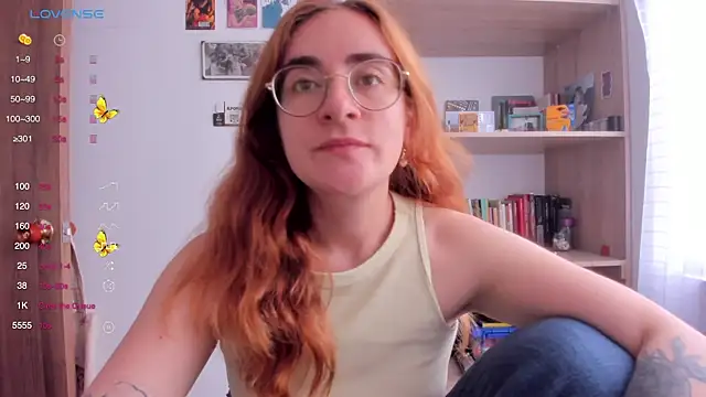 Snapshot of linda_giggle chatting on March 20, 2025, 2:21 pm linda giggle online show from March 20, 2025, 2:21 pm