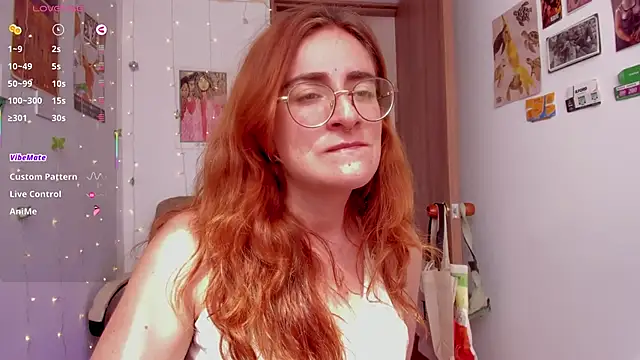 Snapshot of linda_giggle chatting on September 25, 2025, 2:10 pm linda giggle online show from September 25, 2025, 2:10 pm