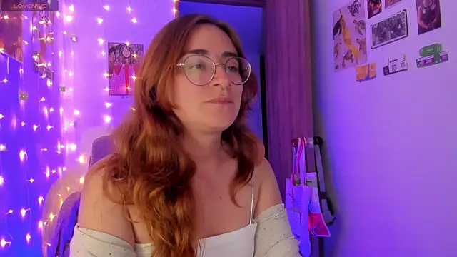 Snapshot of linda_giggle chatting on September 29, 2025, 10:58 pm linda giggle online show from September 29, 2025, 10:58 pm