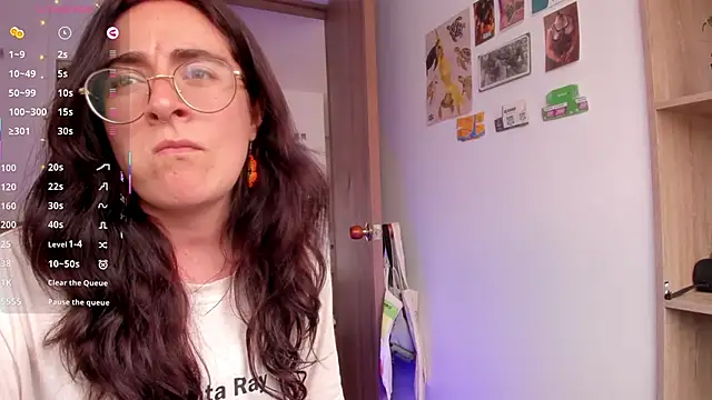 Snapshot of linda_giggle chatting on October 17, 2025, 3:25 pm linda giggle online show from October 17, 2025, 3:25 pm