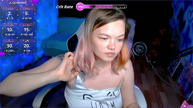 mary lunar online show from October 6, 2025, 8:06 pm