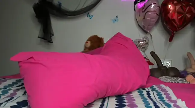 ThickAssRena online show from February 15, 2025, 4:25 am