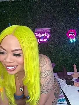 ThickAssRena online show from April 12, 2026, 6:51 am