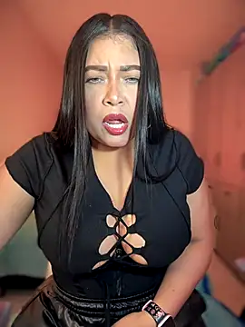 Snapshot of cami_ortiz__ chatting on October 2, 2025, 4:19 am cami ortiz online show from October 2, 2025, 4:19 am