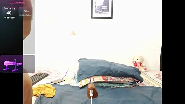 Snapshot of Kattara_Becky_ chatting on July 19, 2026, 3:43 am Kattara Becky online show from July 19, 2026, 3:43 am
