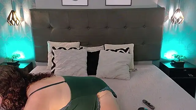 Madisonsmiith online show from October 15, 2025, 9:04 pm