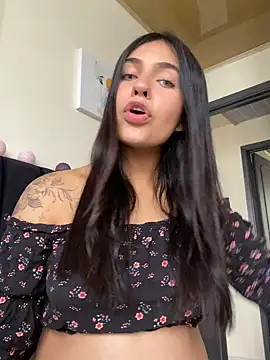 DaphneUwu online show from February 16, 2025, 3:27 pm