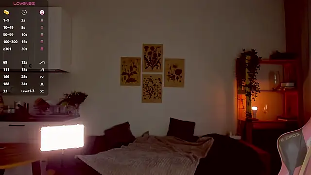 Sofy Benson online show from October 26, 2025, 12:44 pm