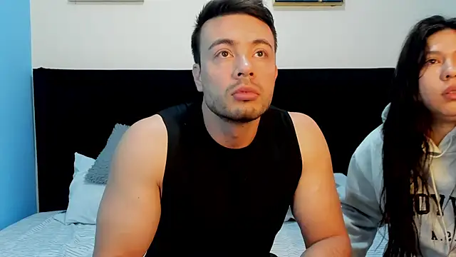 lissandthor13 online show from April 22, 2026, 9:44 am