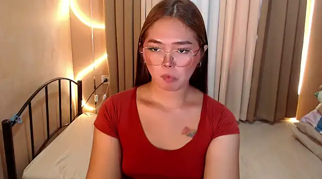 Itsme claire online show from December 4, 2024, 3:04 am