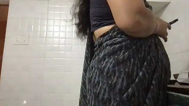 Riyasingh9 online show from February 4, 2025, 4:37 am