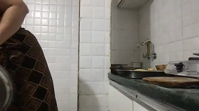 Riyasingh9 online show from February 11, 2025, 3:50 am