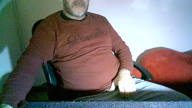 Snapshot of Greek_Passion chatting on December 15, 2024, 10:50 am Greek Passion online show from December 15, 2024, 10:50 am