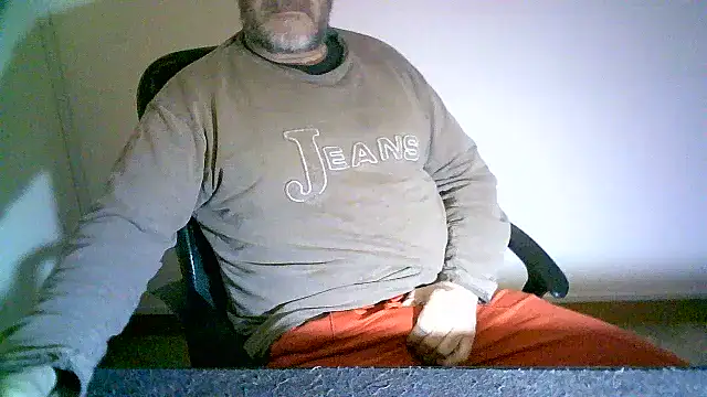 Snapshot of Greek_Passion chatting on February 11, 2025, 6:33 pm Greek Passion online show from February 11, 2025, 6:33 pm