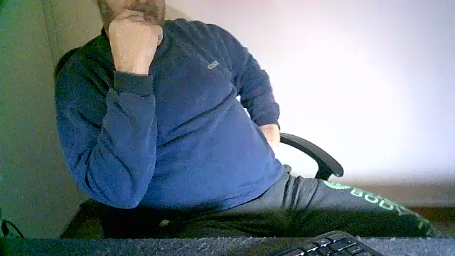 Snapshot of Greek_Passion chatting on March 2, 2025, 9:31 am Greek Passion online show from March 2, 2025, 9:31 am