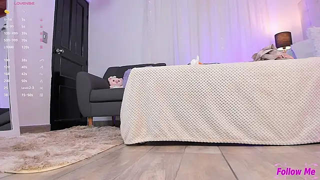 tatikiss  online show from January 20, 2025, 12:49 pm