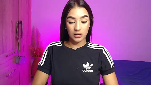 Snapshot of GiltRosebush chatting on January 10, 2025, 11:08 pm GiltRosebush online show from January 10, 2025, 11:08 pm