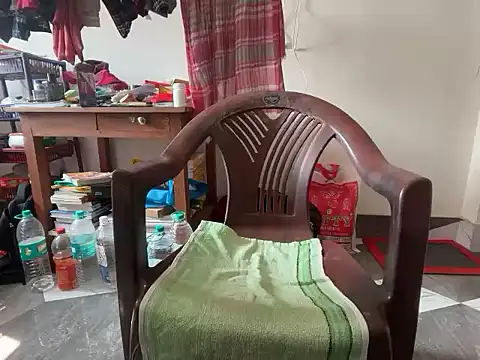 Snapshot of HorriblePastry chatting on January 13, 2026, 5:57 am HorriblePastry online show from January 13, 2026, 5:57 am