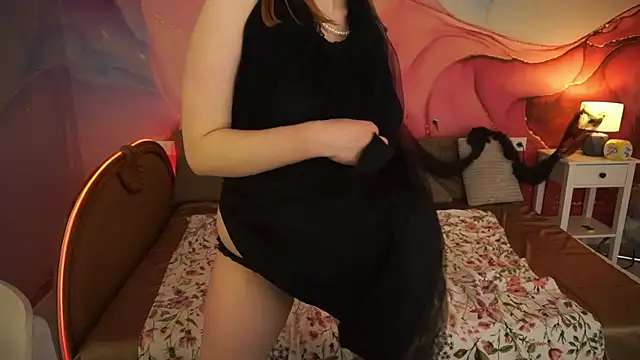 SunShineLolaa online show from October 25, 2025, 8:36 pm