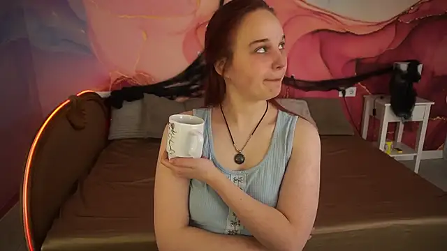 SunShineLolaa online show from October 30, 2025, 6:48 am