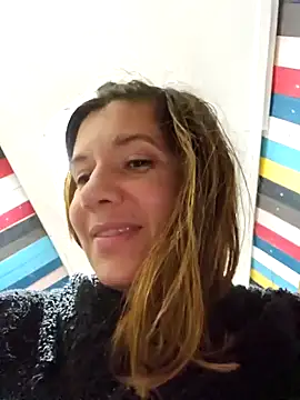 Snapshot of Lina_lou4 chatting on February 2, 2025, 5:15 pm Lina lou4 online show from February 2, 2025, 5:15 pm