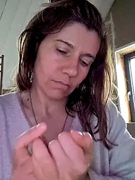 Snapshot of Lina_lou4 chatting on March 9, 2025, 8:51 am Lina lou4 online show from March 9, 2025, 8:51 am