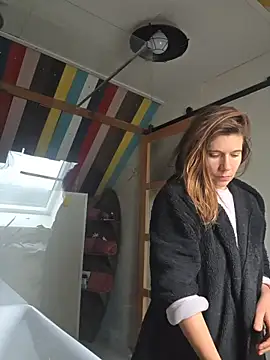 Lina lou4 online show from November 19, 2025, 8:47 am