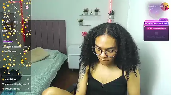 Nina lovee  online show from December 6, 2024, 4:49 pm