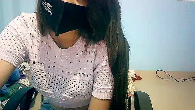 lovelydesi21 online show from December 7, 2024, 1:51 pm