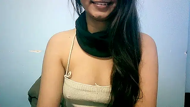 lovelydesi21 online show from December 10, 2024, 8:51 am