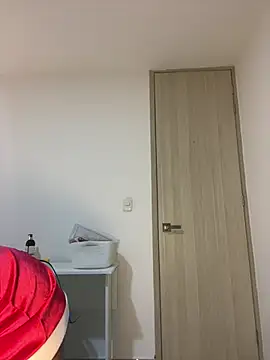 Snapshot of I_am_kat chatting on December 18, 2024, 1:59 am I am kat online show from December 18, 2024, 1:59 am