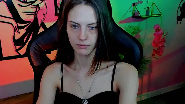 EmilyWilden online show from October 21, 2025, 8:37 am