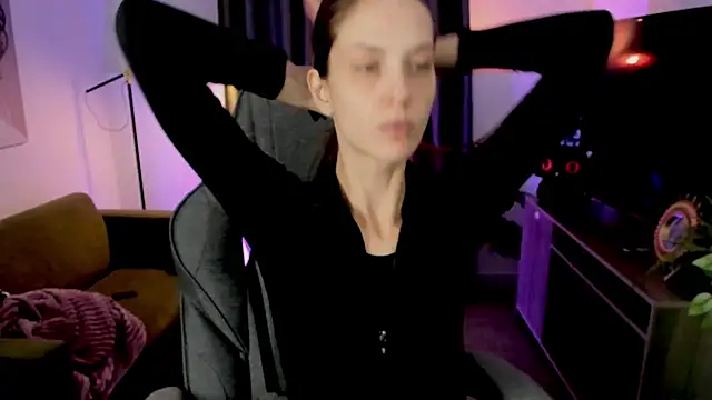 EmilyWilden online show from October 27, 2025, 8:29 am