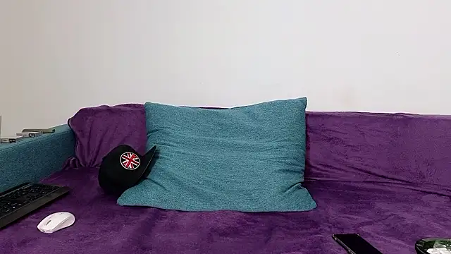 Snapshot of TheTopAlex chatting on December 3, 2024, 4:25 am TheTopAlex online show from December 3, 2024, 4:25 am