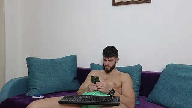 Snapshot of TheTopAlex chatting on February 2, 2025, 4:32 pm TheTopAlex online show from February 2, 2025, 4:32 pm