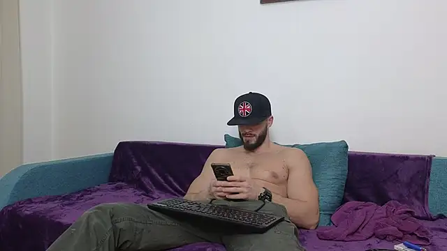 Snapshot of TheTopAlex chatting on February 20, 2025, 7:45 am TheTopAlex online show from February 20, 2025, 7:45 am