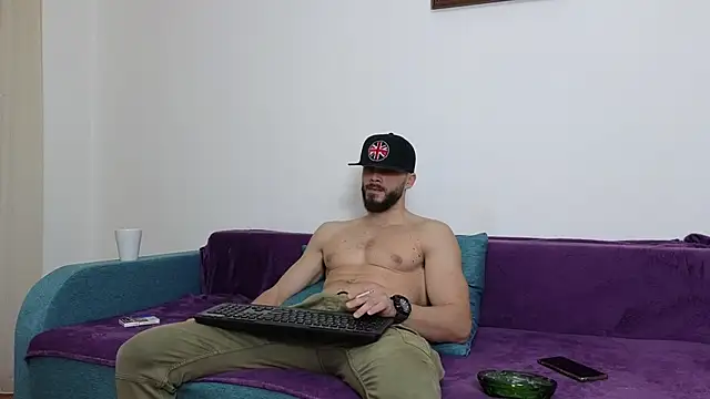 Snapshot of TheTopAlex chatting on March 12, 2025, 3:35 am TheTopAlex online show from March 12, 2025, 3:35 am