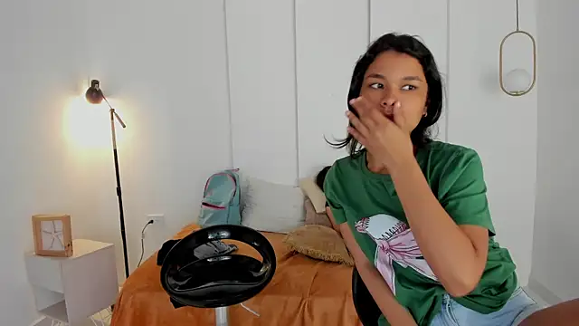 sexychanell 18 online show from December 20, 2024, 3:42 pm