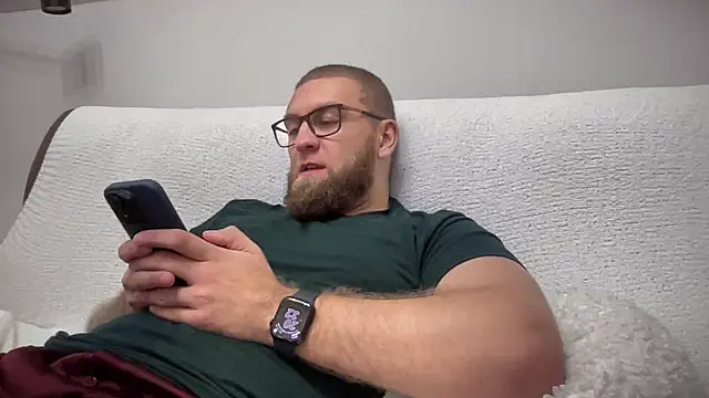 Bear bear  online show from December 6, 2024, 5:33 pm