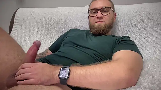 Bear bear  online show from December 6, 2024, 8:40 pm