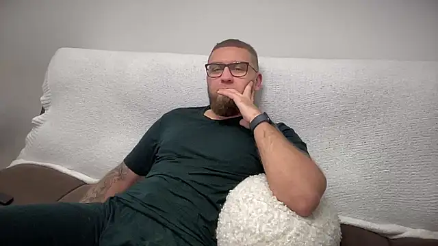 Bear bear  online show from December 18, 2024, 2:53 am