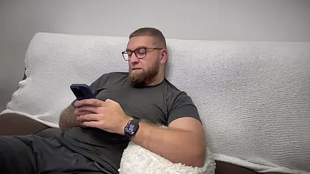 Bear bear  online show from December 19, 2024, 3:51 am