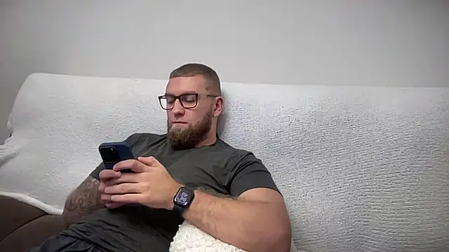 Bear bear  online show from December 21, 2024, 1:47 am
