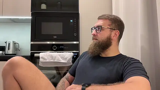 Bear bear  online show from November 29, 2025, 1:47 pm